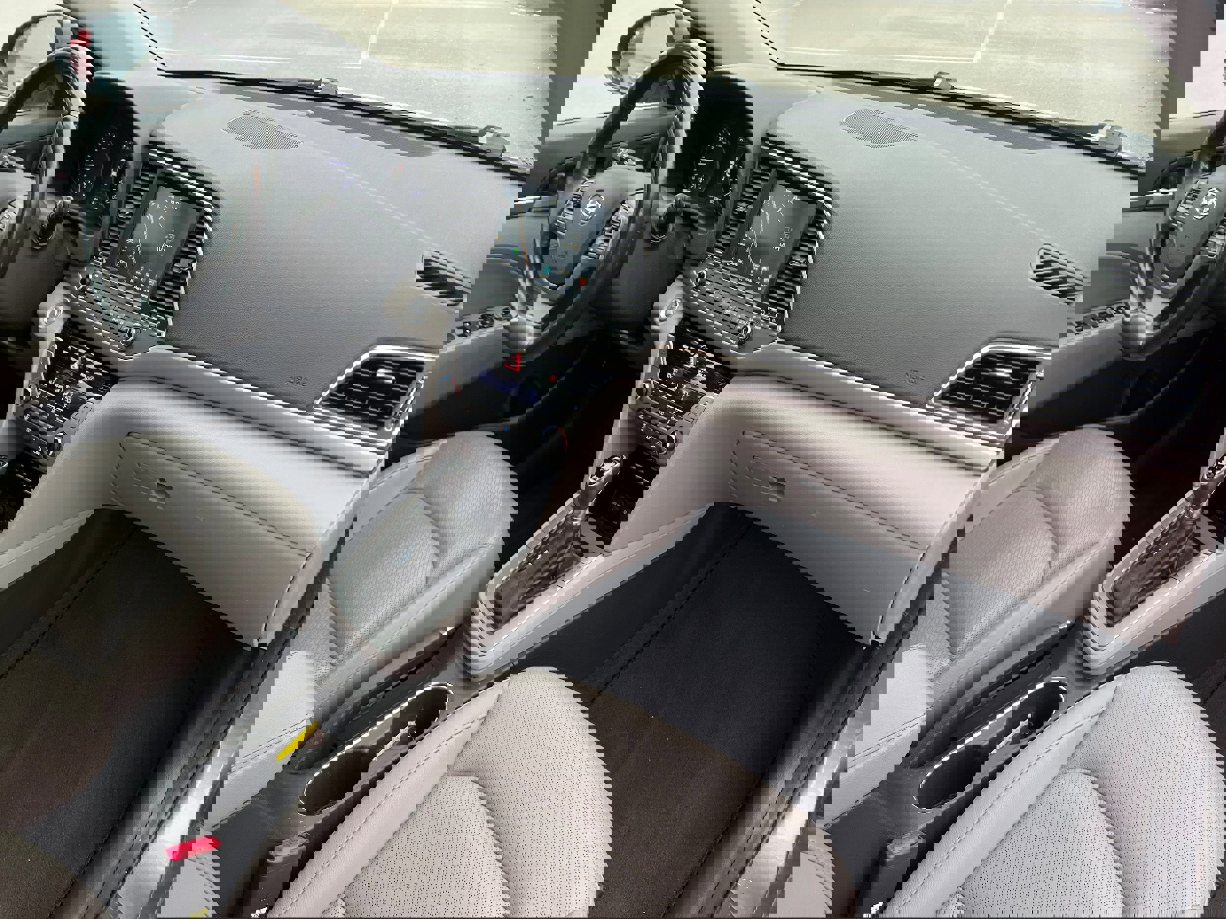 Used 2017 Hyundai Elantra Limited w/ Limited Ultimate Package 09 image 15