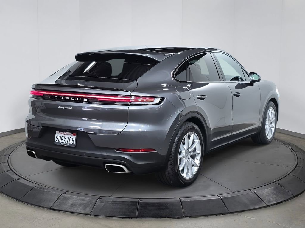 Certified 2024 Porsche Cayenne Coupe image 7
