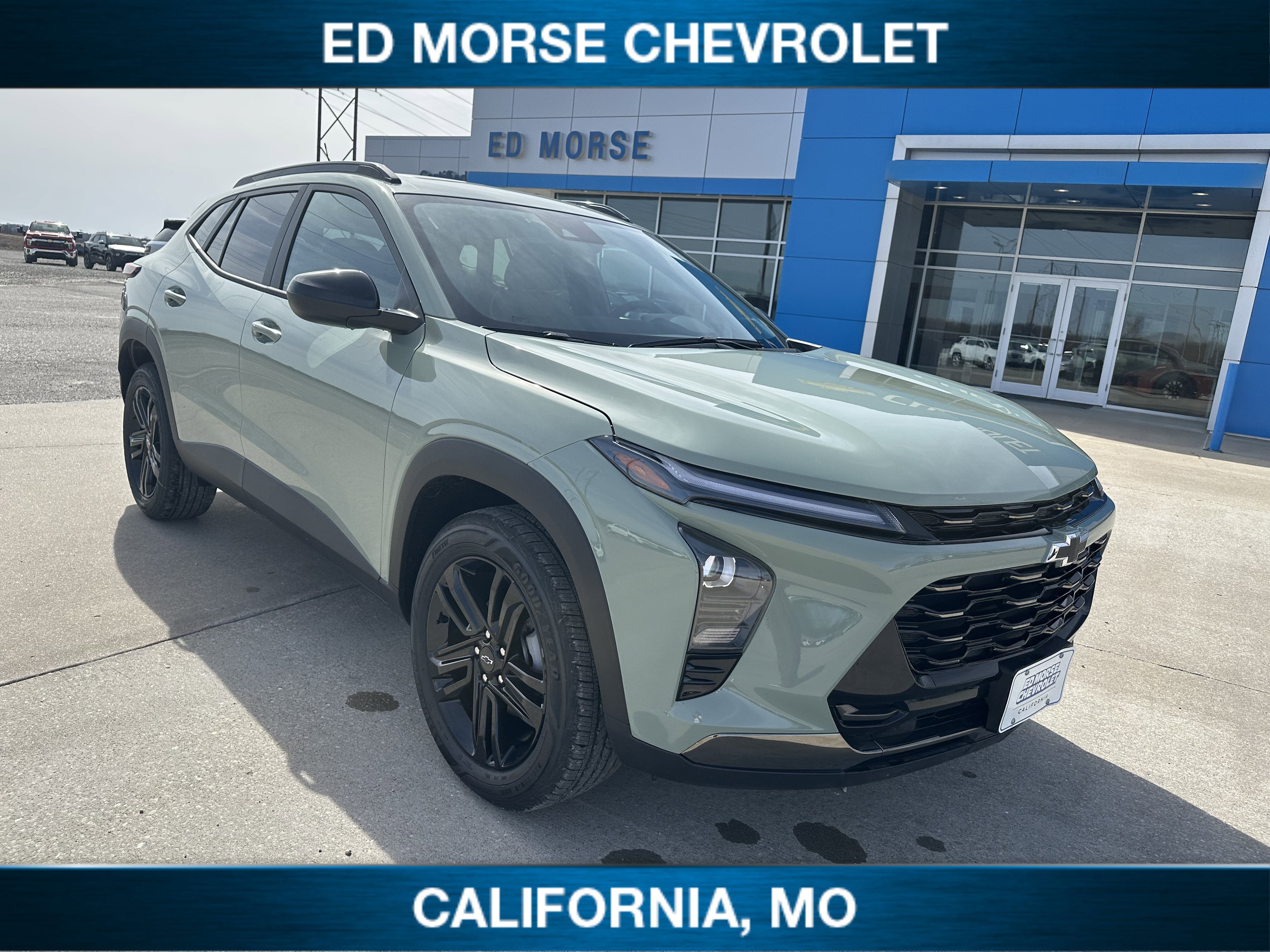 New 2026 Chevrolet Trax ACTIV w/ Sunroof Package