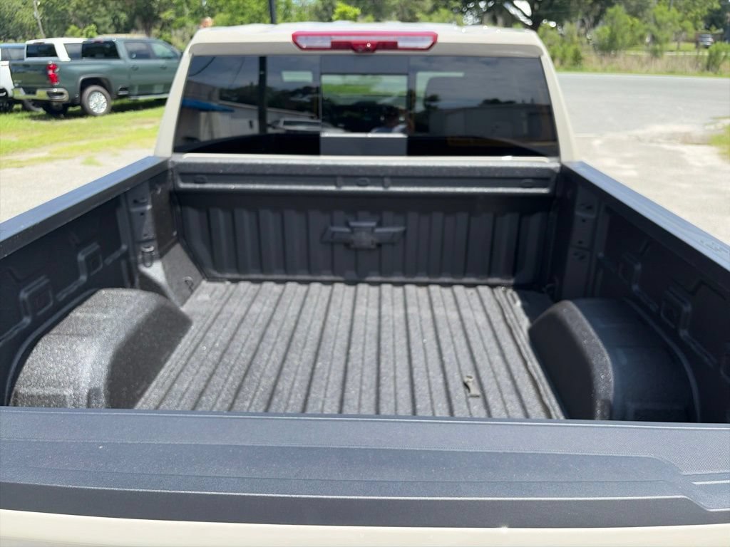 New 2026 Chevrolet Silverado 1500 High Country AWD/4WD image 8