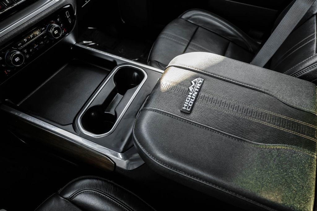 Used 2024 Chevrolet Silverado 3500 High Country w/ High Country Premium Package image 26