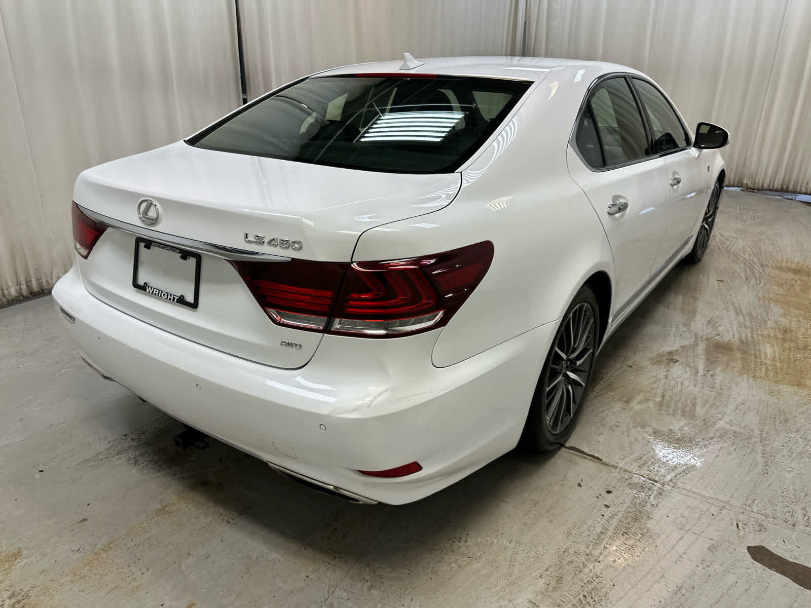 Used 2013 Lexus LS 460 AWD w/ F-Sport Pkg image 11