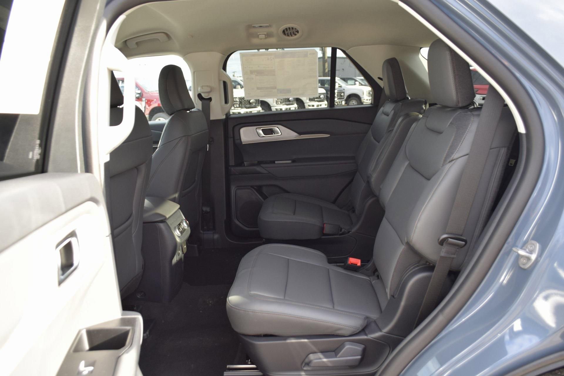 New 2026 Ford Explorer Active w/ Active Comfort Package image 20