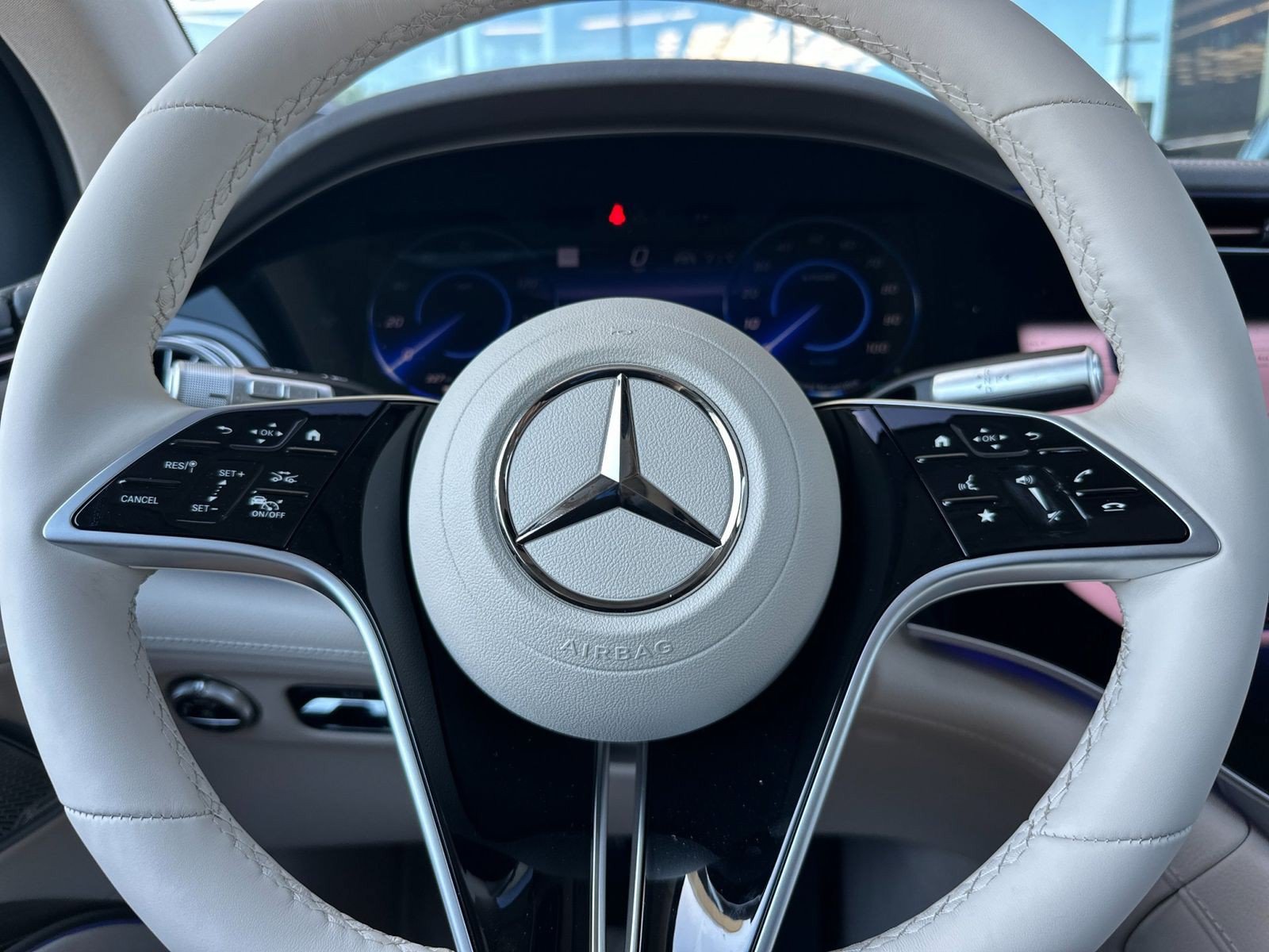 New 2026 Mercedes-Benz EQS 400 4MATIC SUV image 26