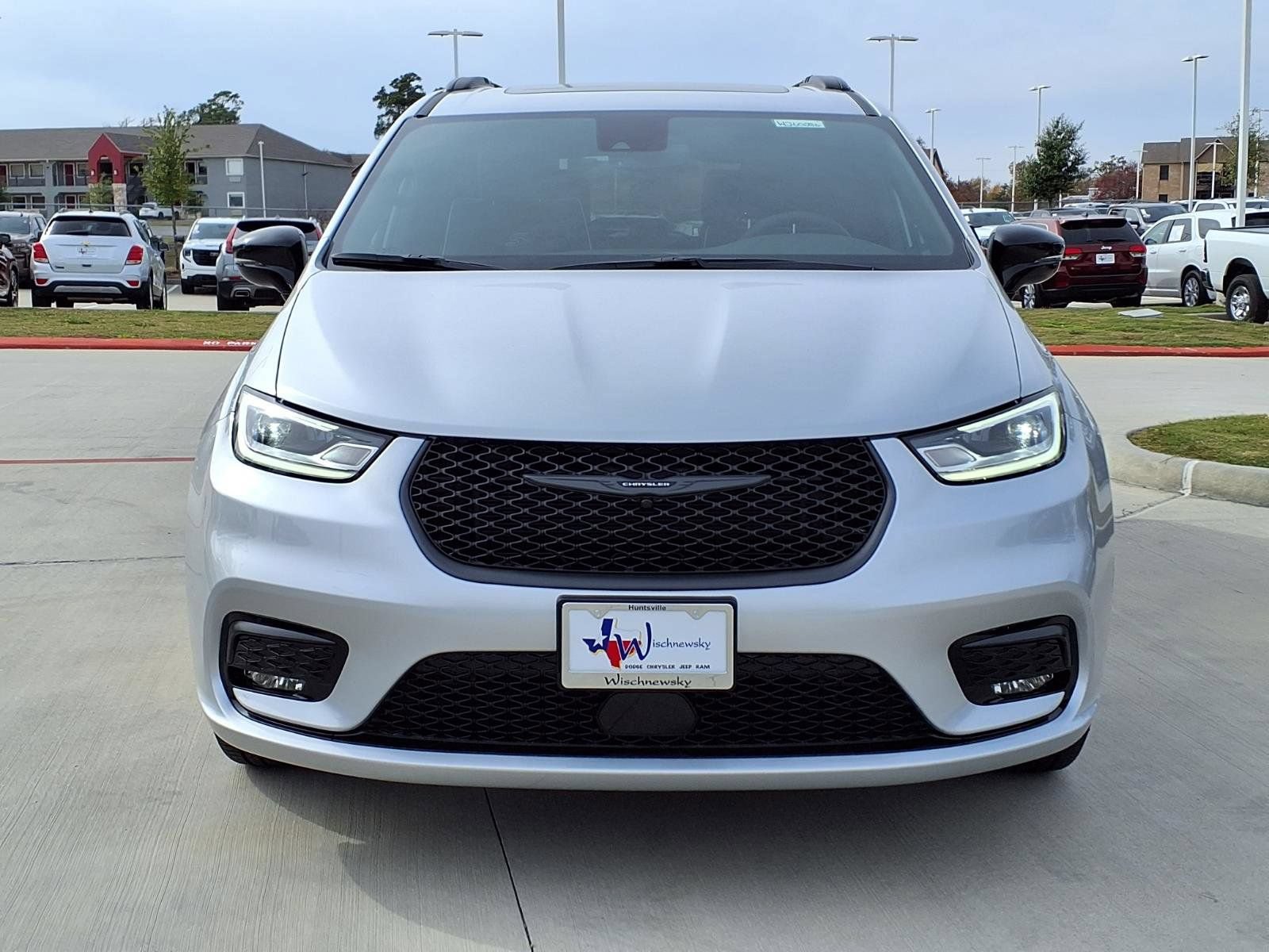 New 2026 Chrysler Pacifica Limited w/ S Appearance Package FWD image 4