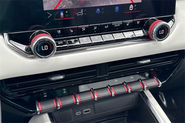 New 2025 GMC Canyon AT4 w/ AT4X AEV Edition image 24