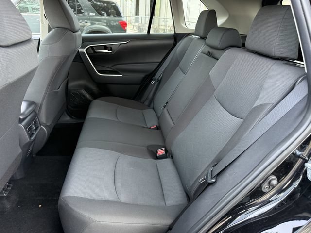 Certified 2025 Toyota RAV4 XLE FWD image 29