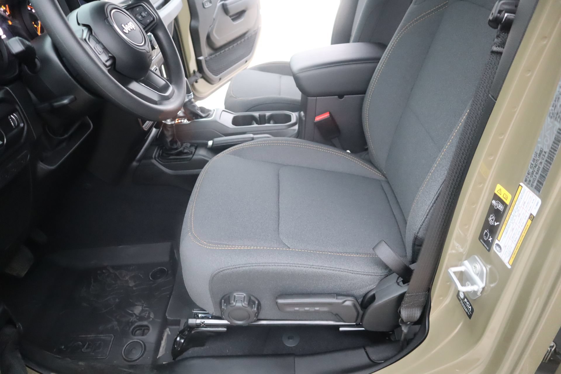 New 2026 Jeep Gladiator Sport AWD/4WD image 10