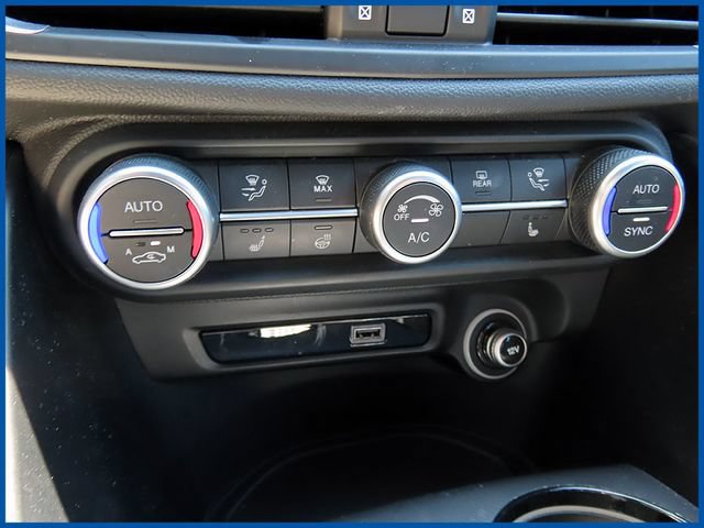 Used 2021 Alfa Romeo Giulia Ti Sport AWD/4WD image 19