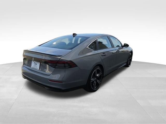 Used 2025 Honda Accord Sport image 6