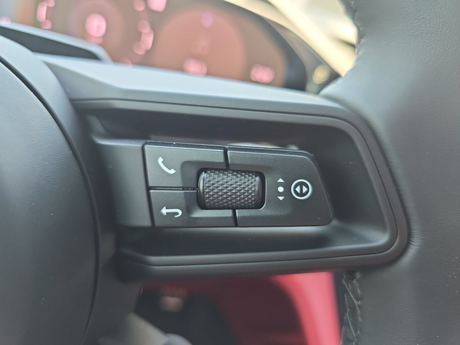 New 2026 Porsche Cayenne Electric AWD/4WD image 17