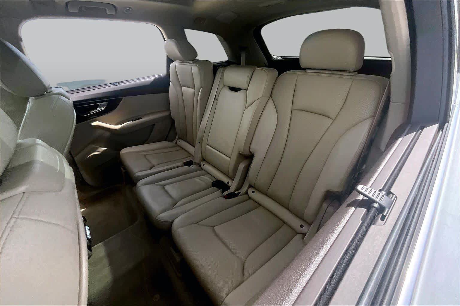 Used 2018 Audi Q7 3.0T Prestige w/ Prestige Package AWD/4WD image 19