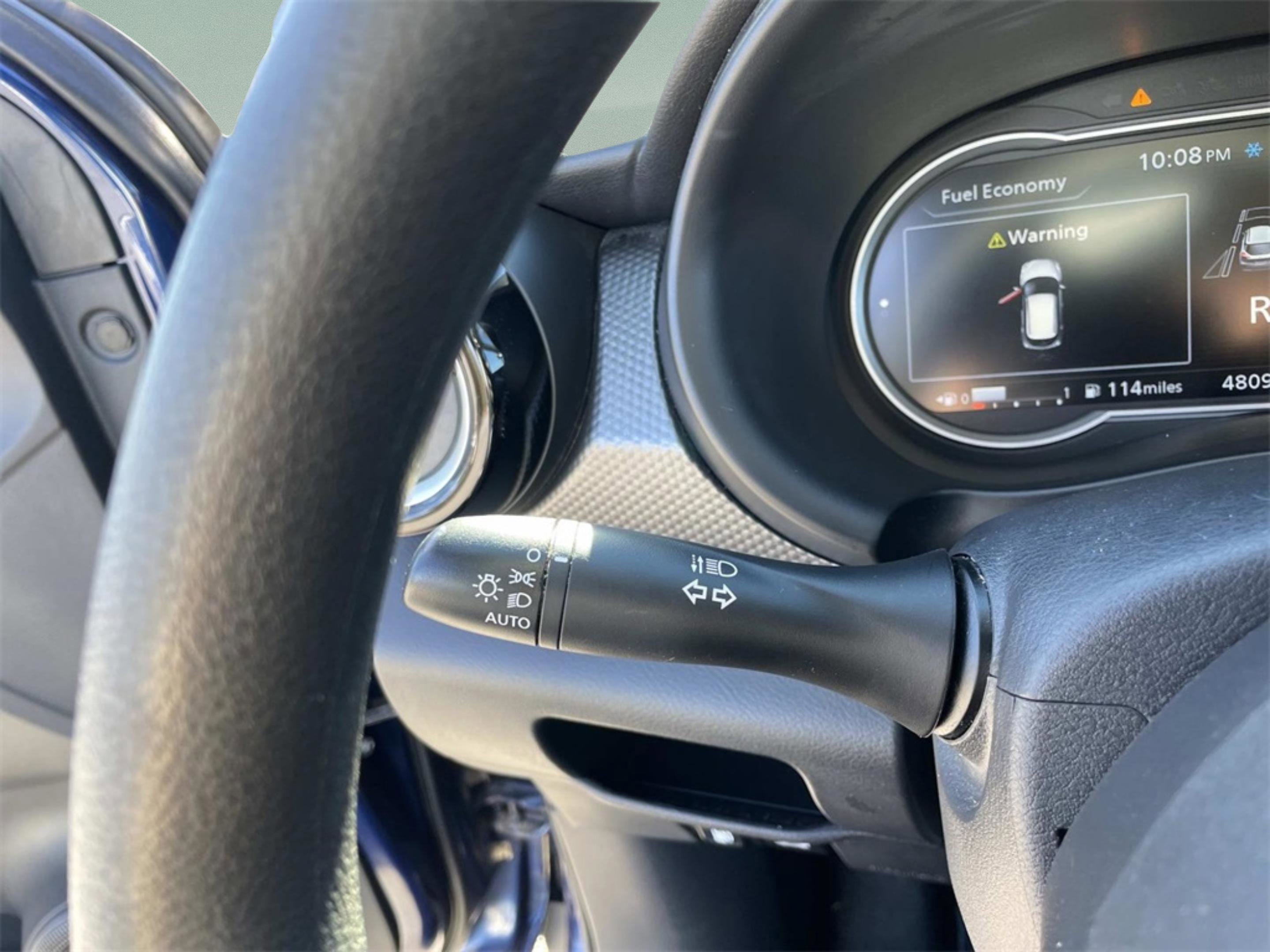 Used 2020 Nissan Kicks SV image 30