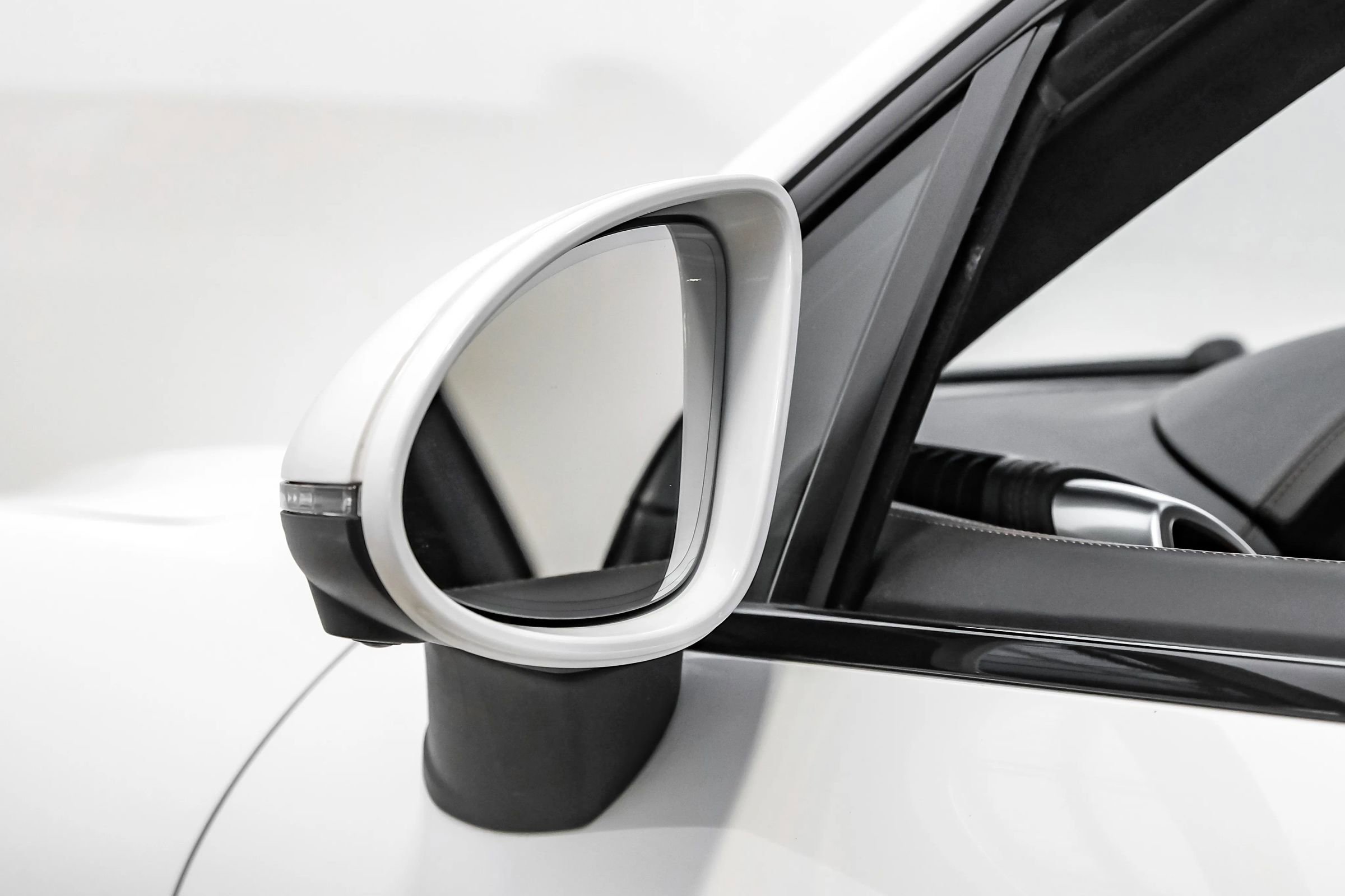 Used 2017 Porsche Cayenne GTS image 33