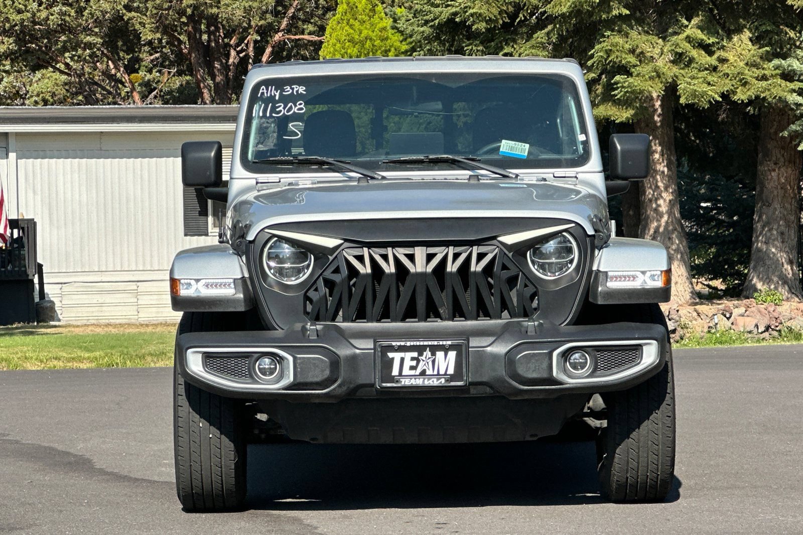 Used 2023 Jeep Gladiator Sport AWD/4WD image 9