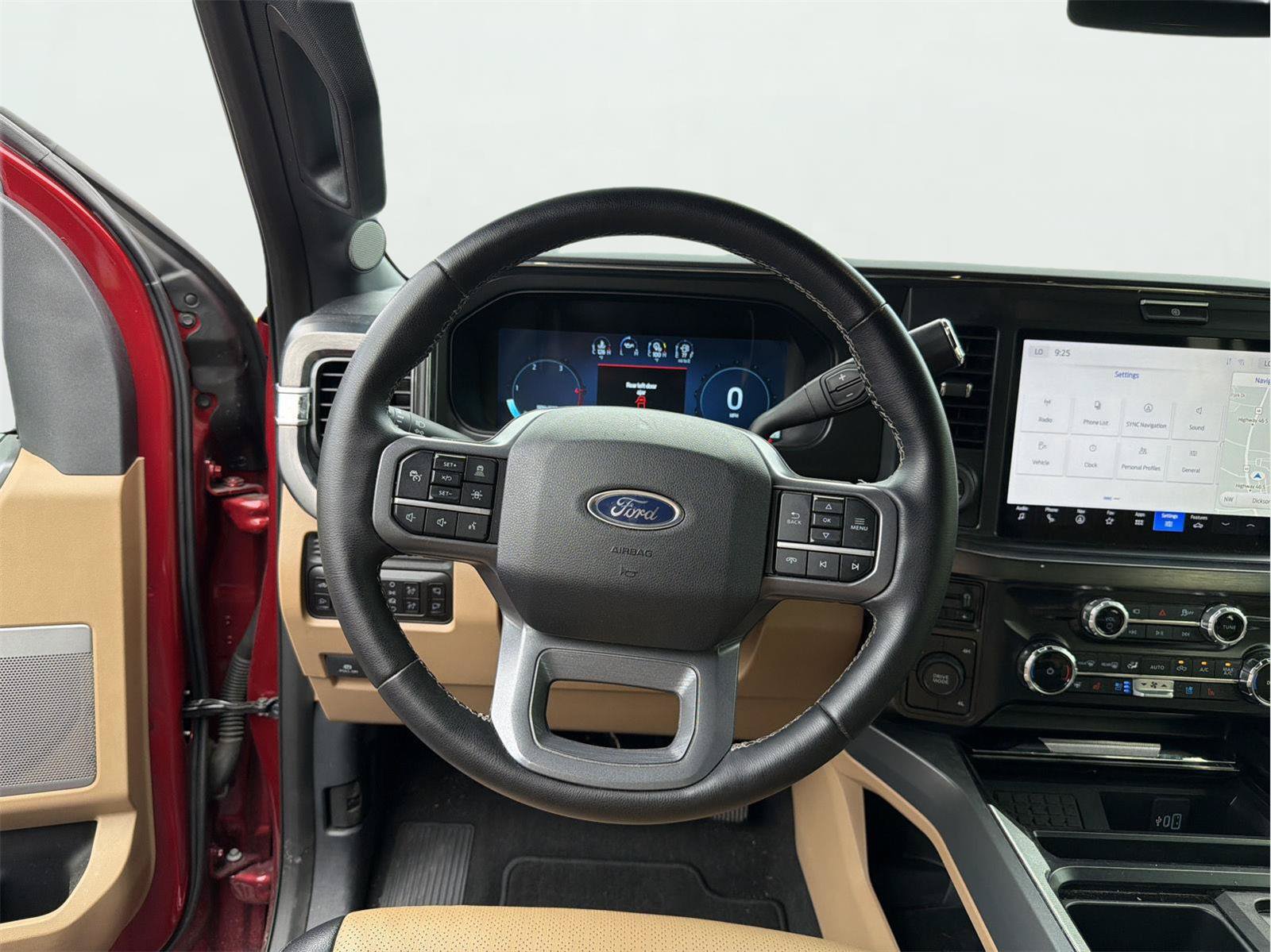 Certified 2025 Ford F250 Lariat w/ Lariat Ultimate Package AWD/4WD image 15