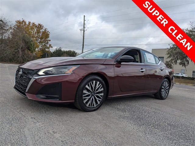 Used 2024 Nissan Altima 2.5 SV image 8