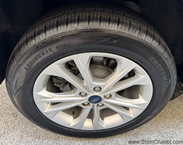 Used 2019 Ford Escape SEL image 31