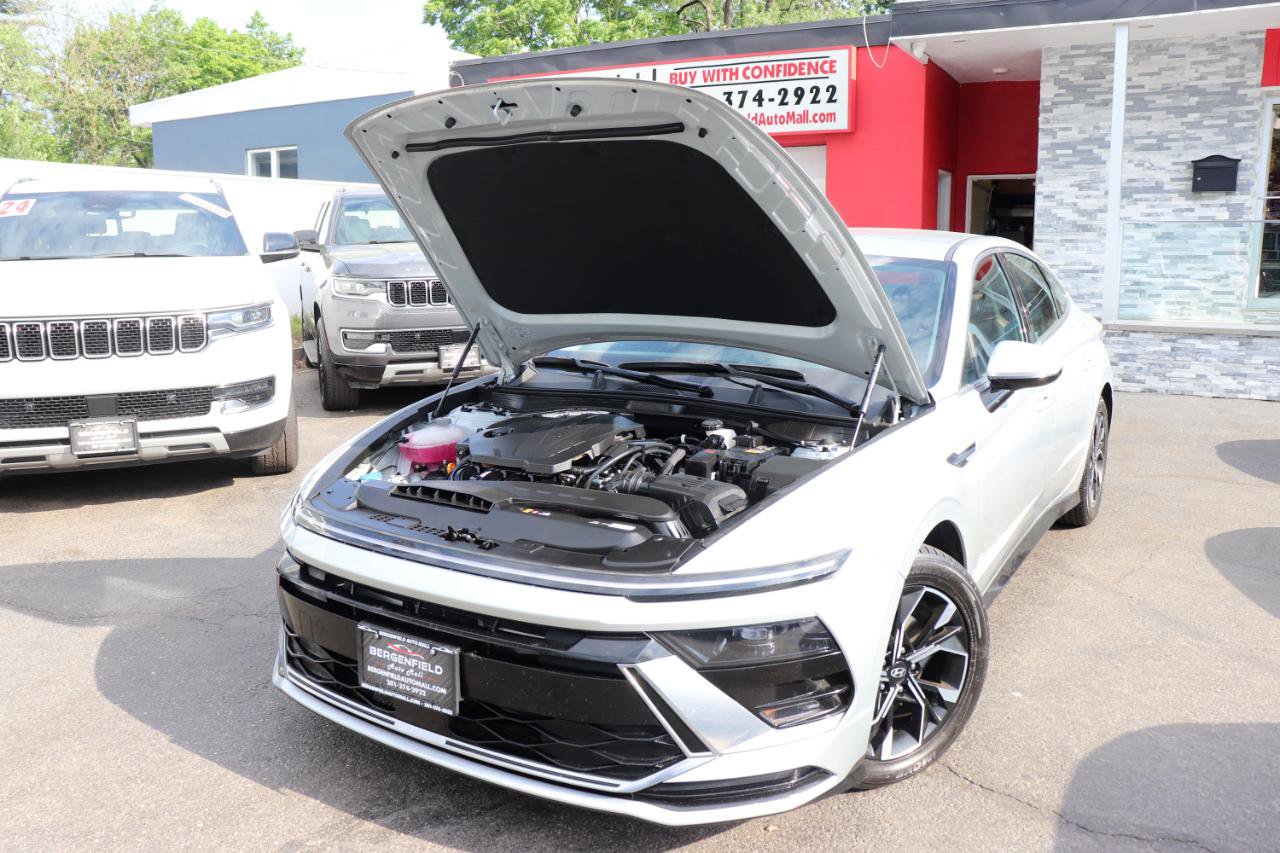 Used 2025 Hyundai Sonata SEL FWD image 49