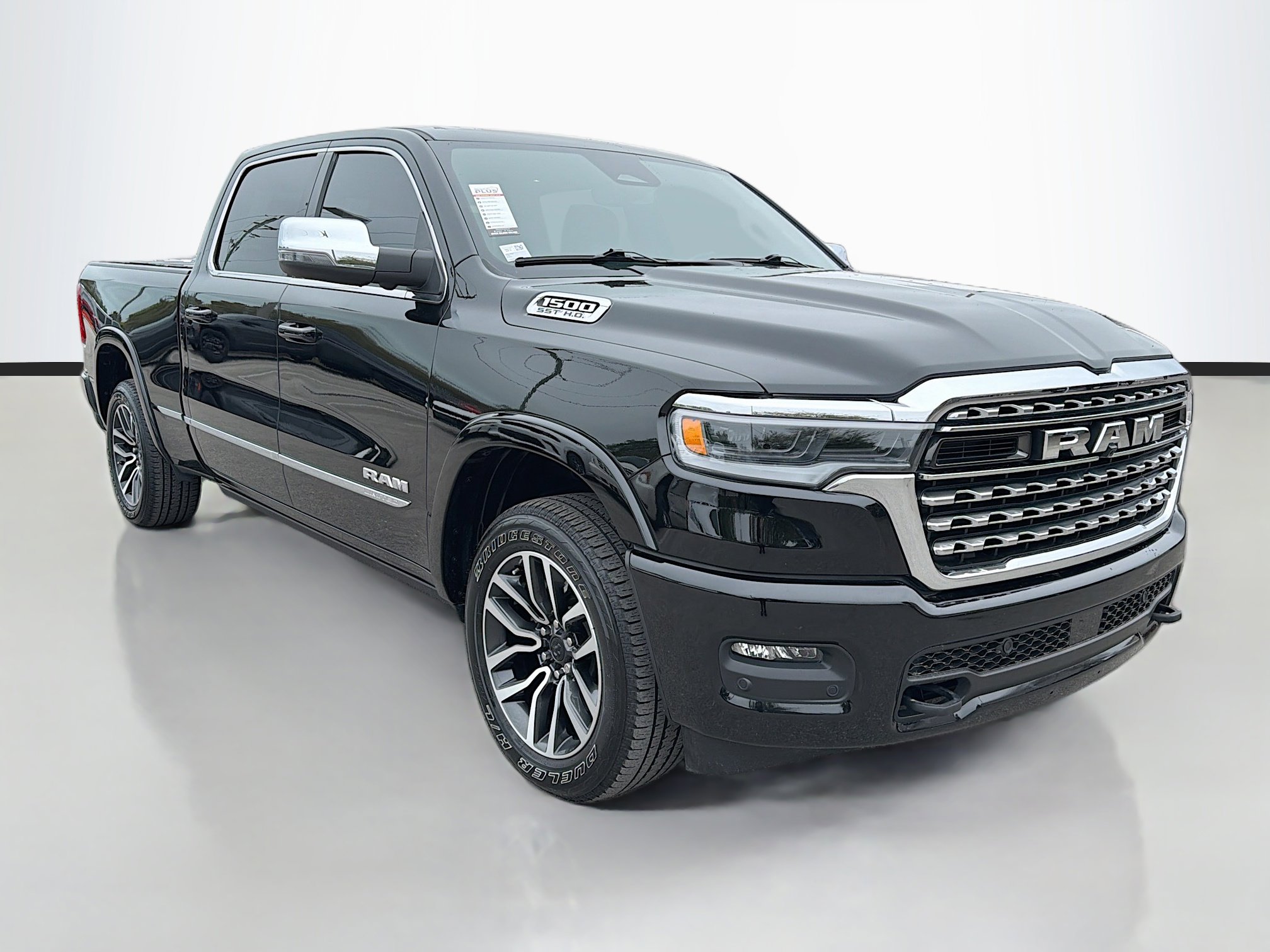 Used 2025 RAM 1500 Limited w/ Body Color Bumper Group AWD/4WD image 2
