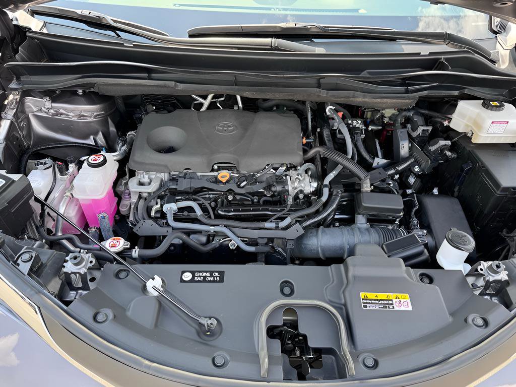 Used 2022 Toyota Sienna XLE w/ XLE Plus Package image 9