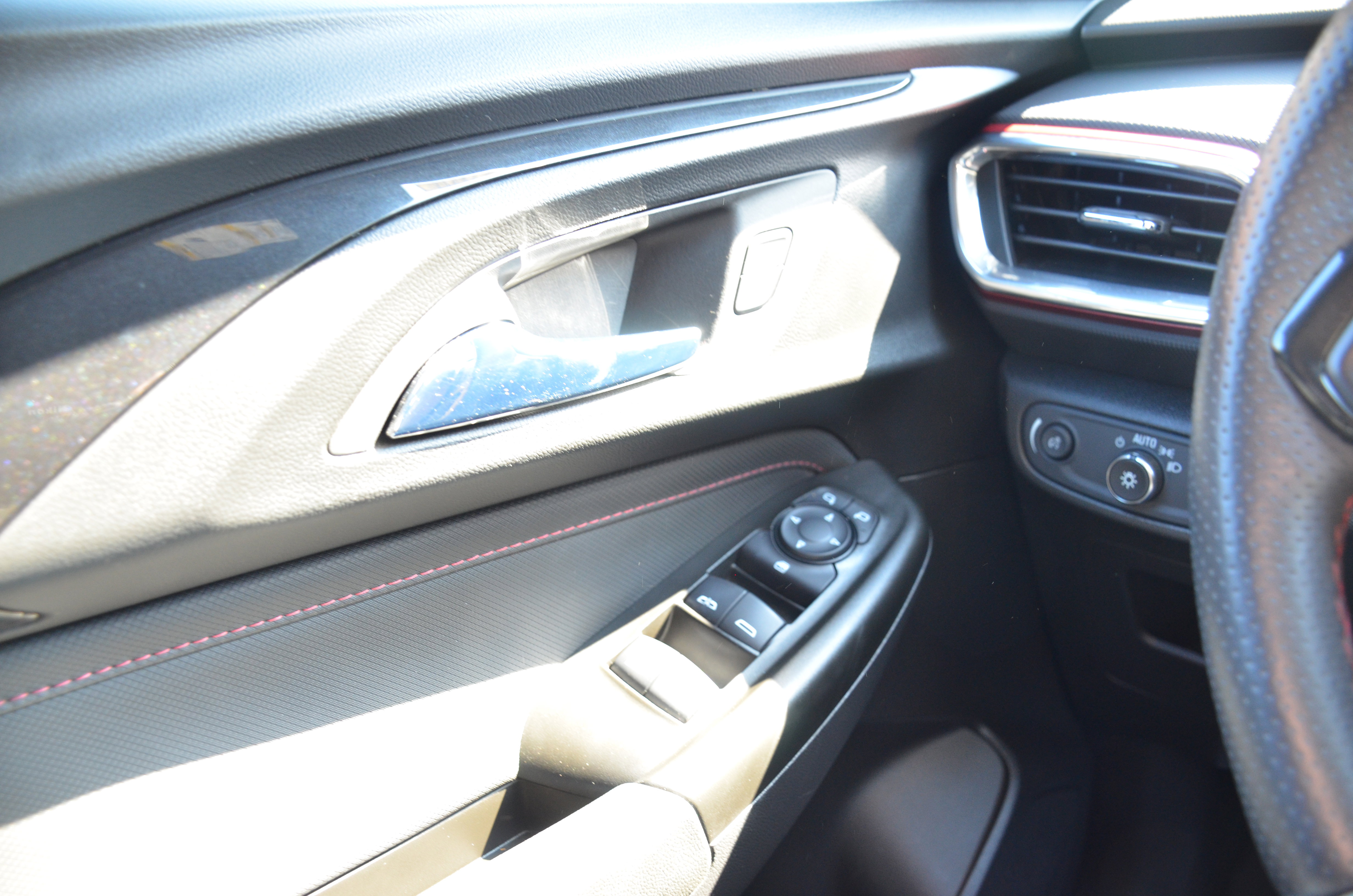 Used 2022 Chevrolet TrailBlazer RS image 11