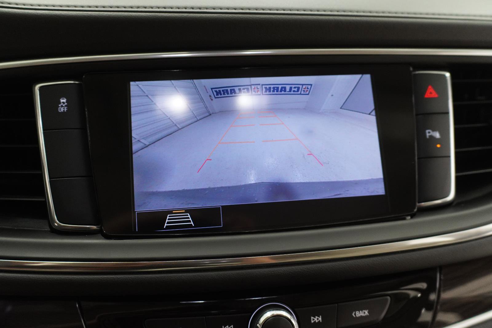 Used 2020 Buick Enclave Essence w/ Sound and Sites Package FWD image 29