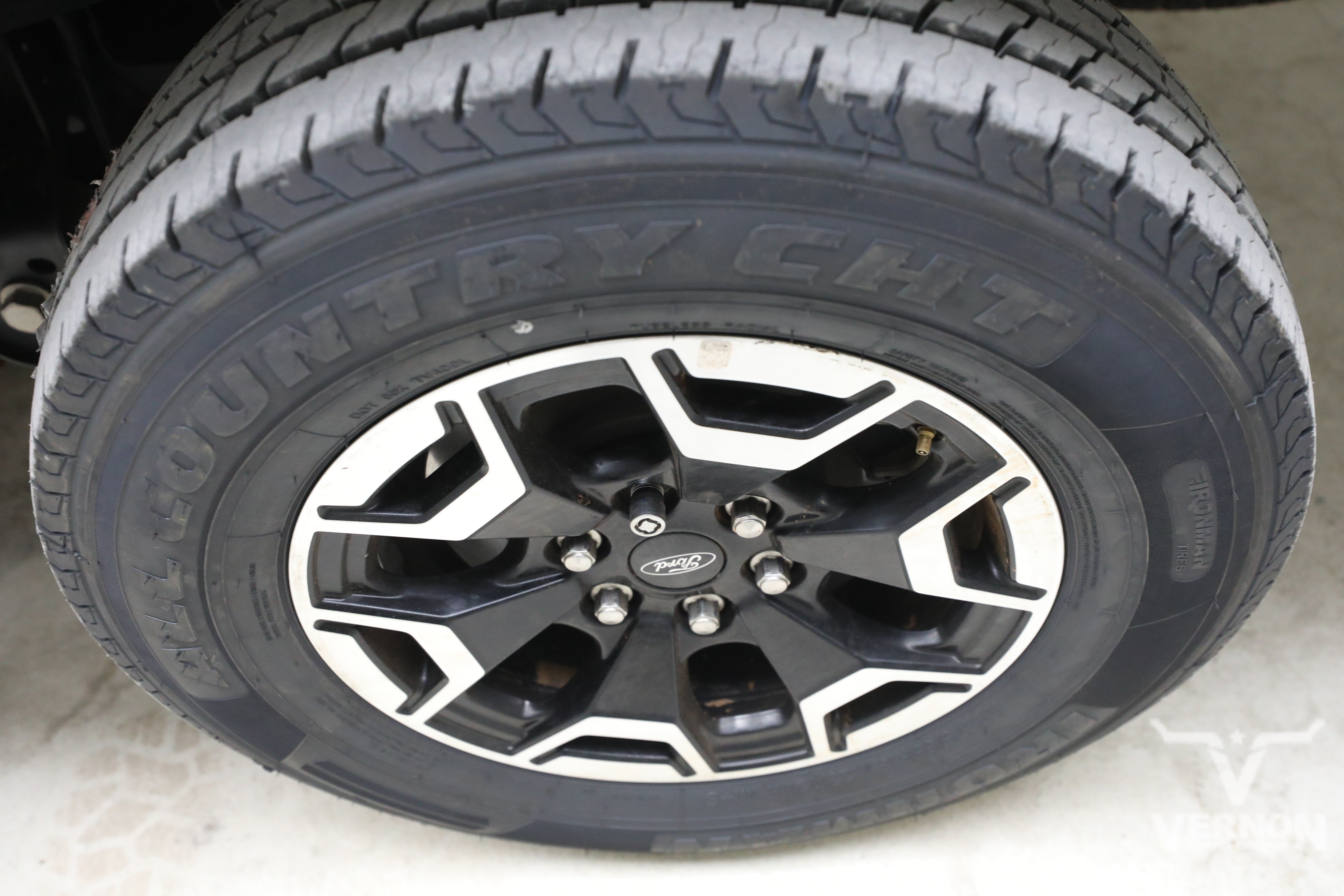Used 2023 Ford F150 Lightning Pro AWD/4WD image 31