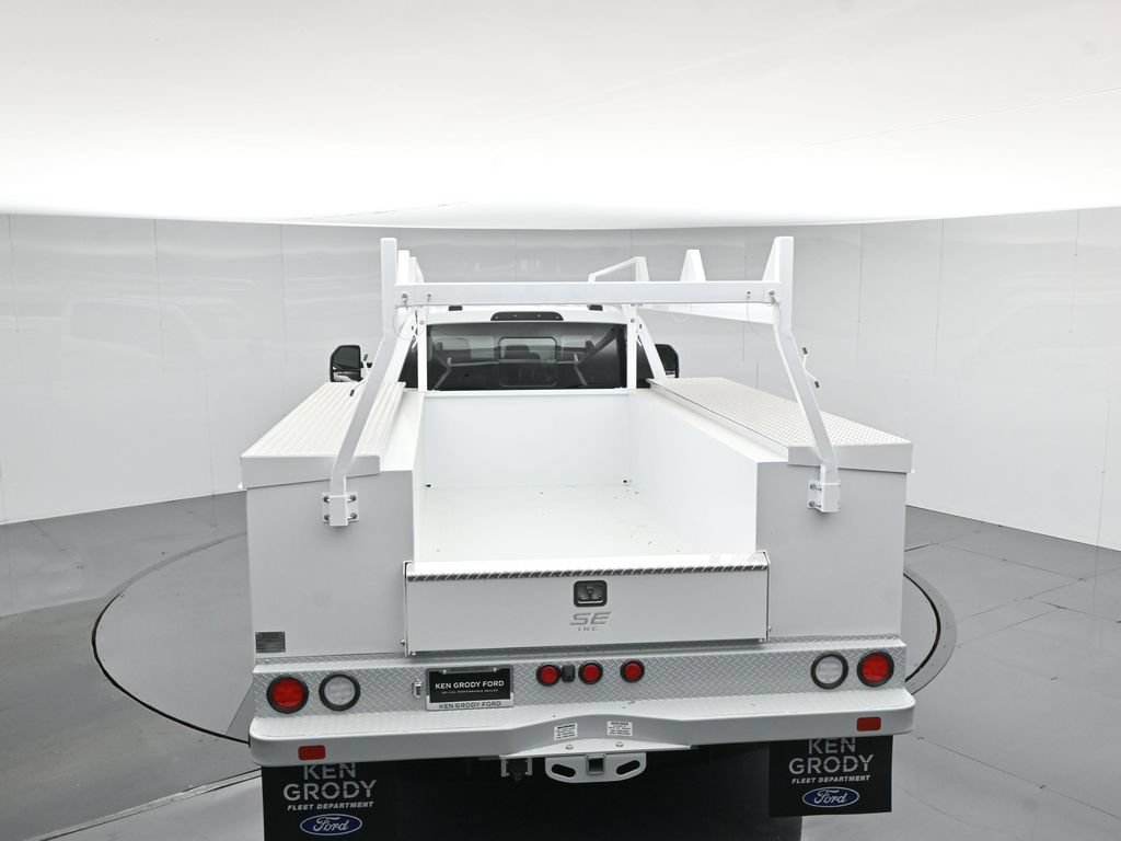 New 2026 Ford F350 XL w/ XL Chrome Package RWD image 41