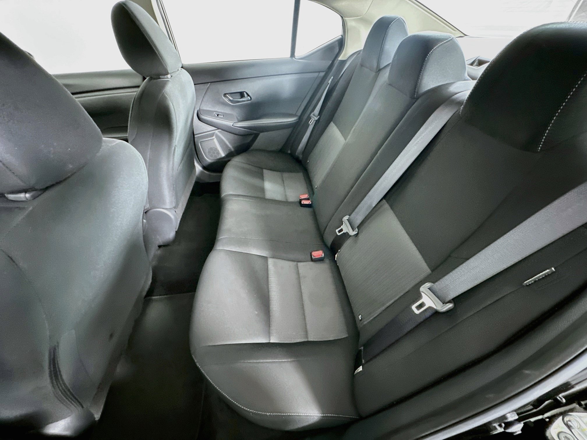 Used 2025 Nissan Sentra SV FWD image 25