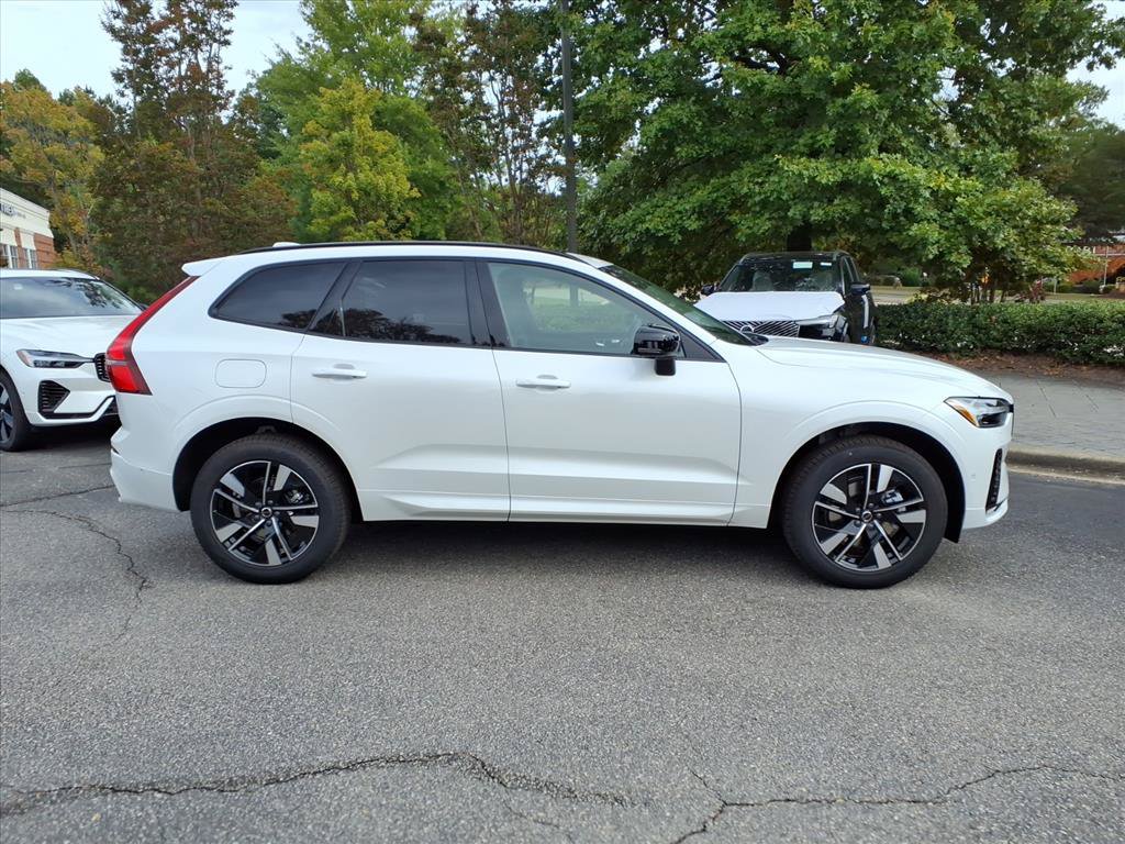 New 2026 Volvo XC60 B5 Plus w/ Protection Package Premier AWD/4WD image 2