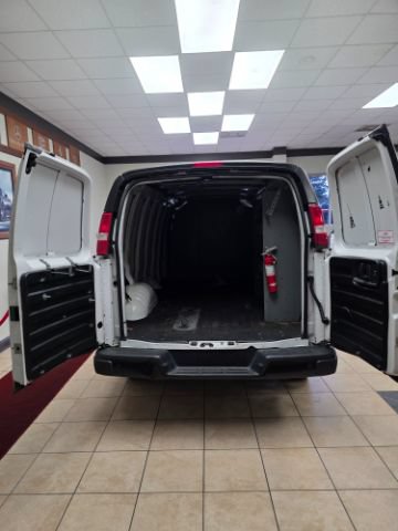 Used 2020 Chevrolet Express 3500 Extended w/ Driver Convenience Package RWD image 7
