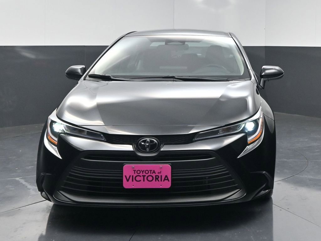 Used 2025 Toyota Corolla LE image 17