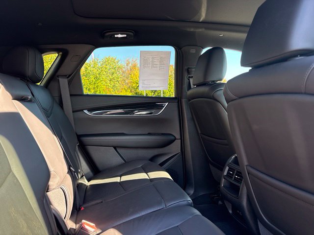 Used 2020 Cadillac XT5 Premium Luxury w/ LPO, Floor Liner Package FWD image 17