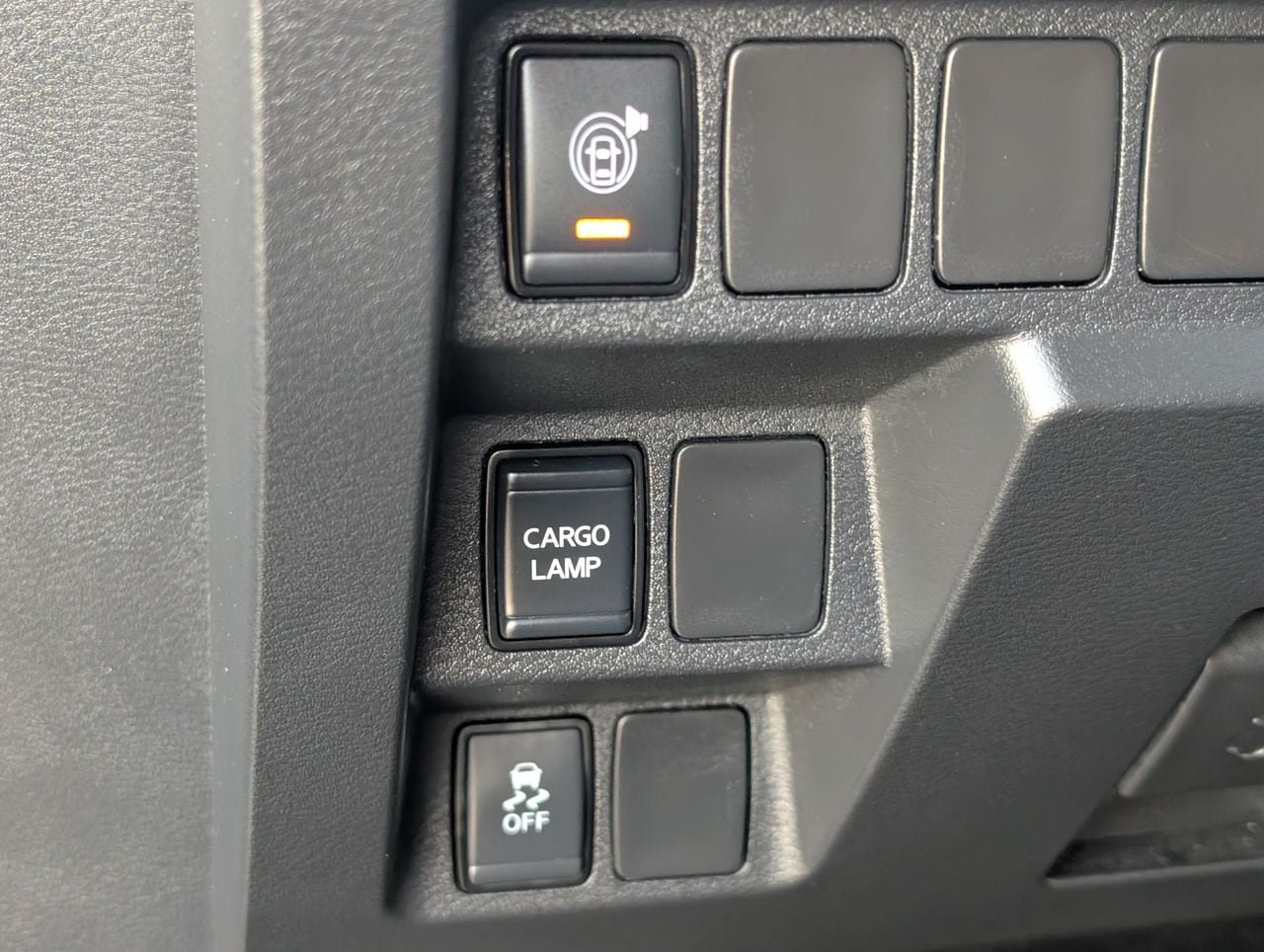 Certified 2025 Nissan Frontier SV RWD image 21