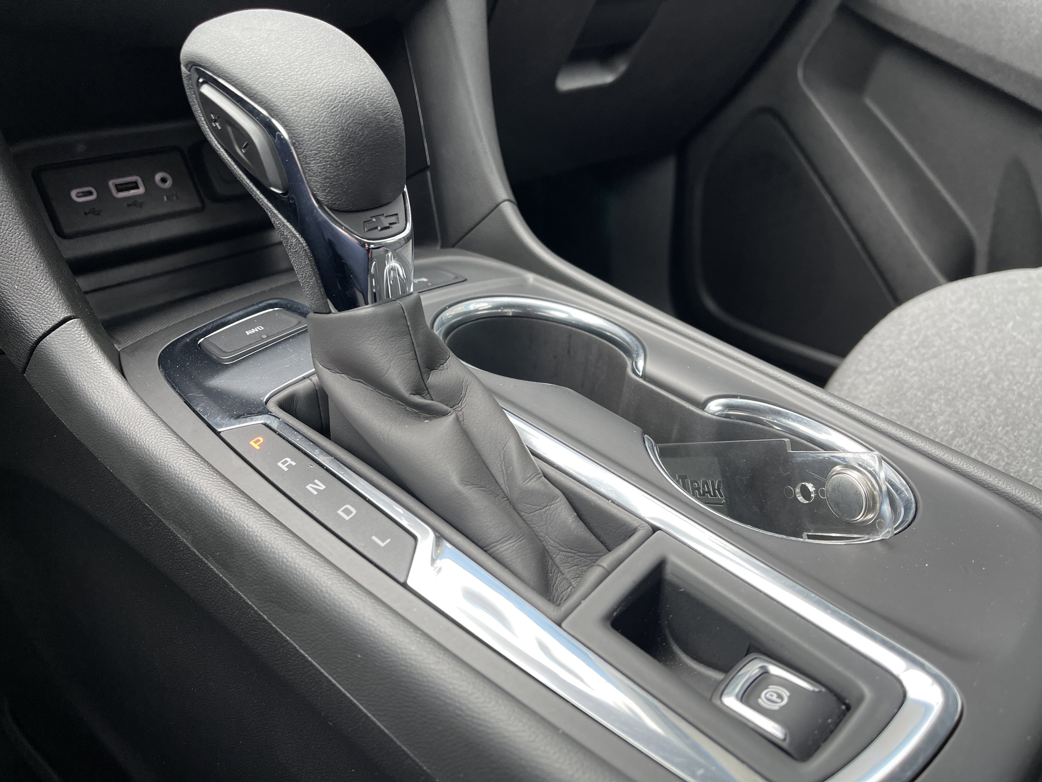 Used 2023 Chevrolet Equinox LT image 32