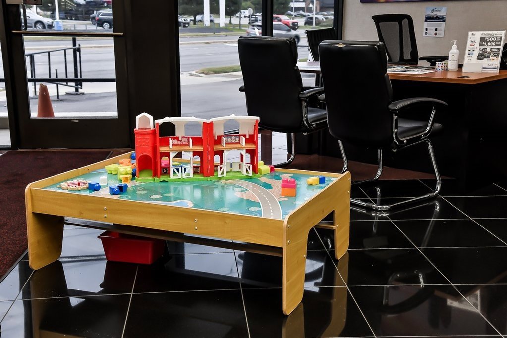 Used 2023 RAM 3500 Tradesman image 14