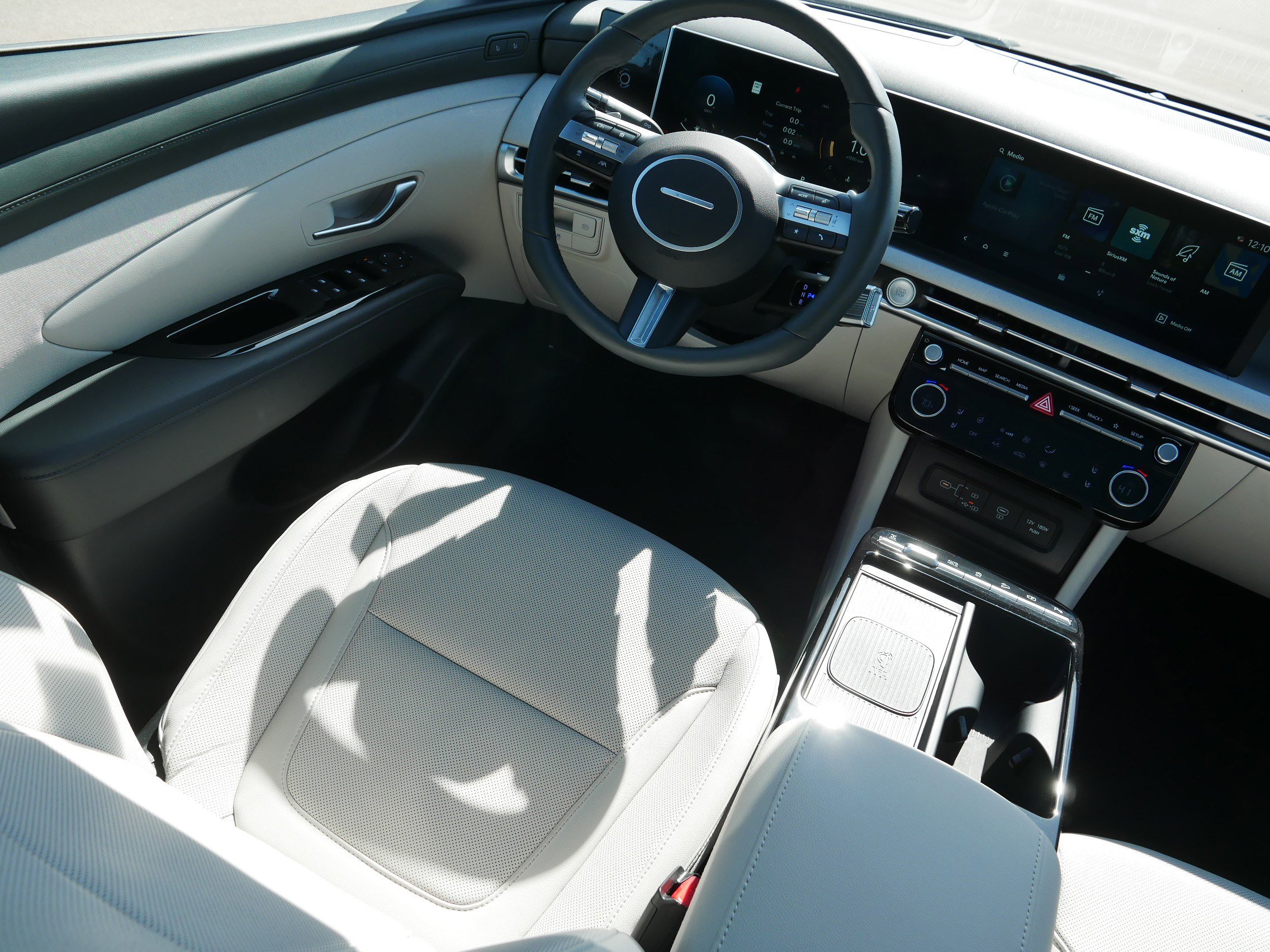 Certified 2025 Hyundai Tucson Limited image 9