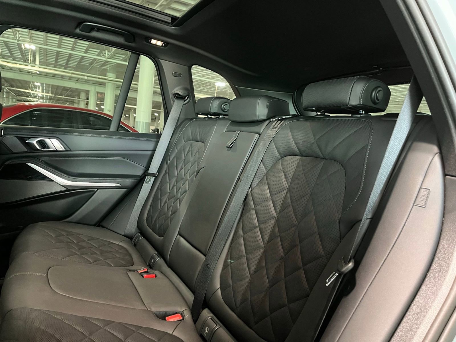 Used 2026 BMW X5 M60i w/ Climate Comfort Package AWD/4WD image 39