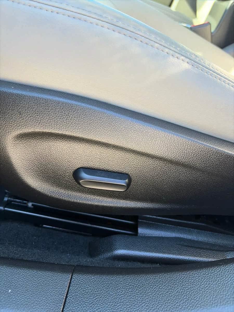 Used 2015 Buick Verano Convenience FWD image 18