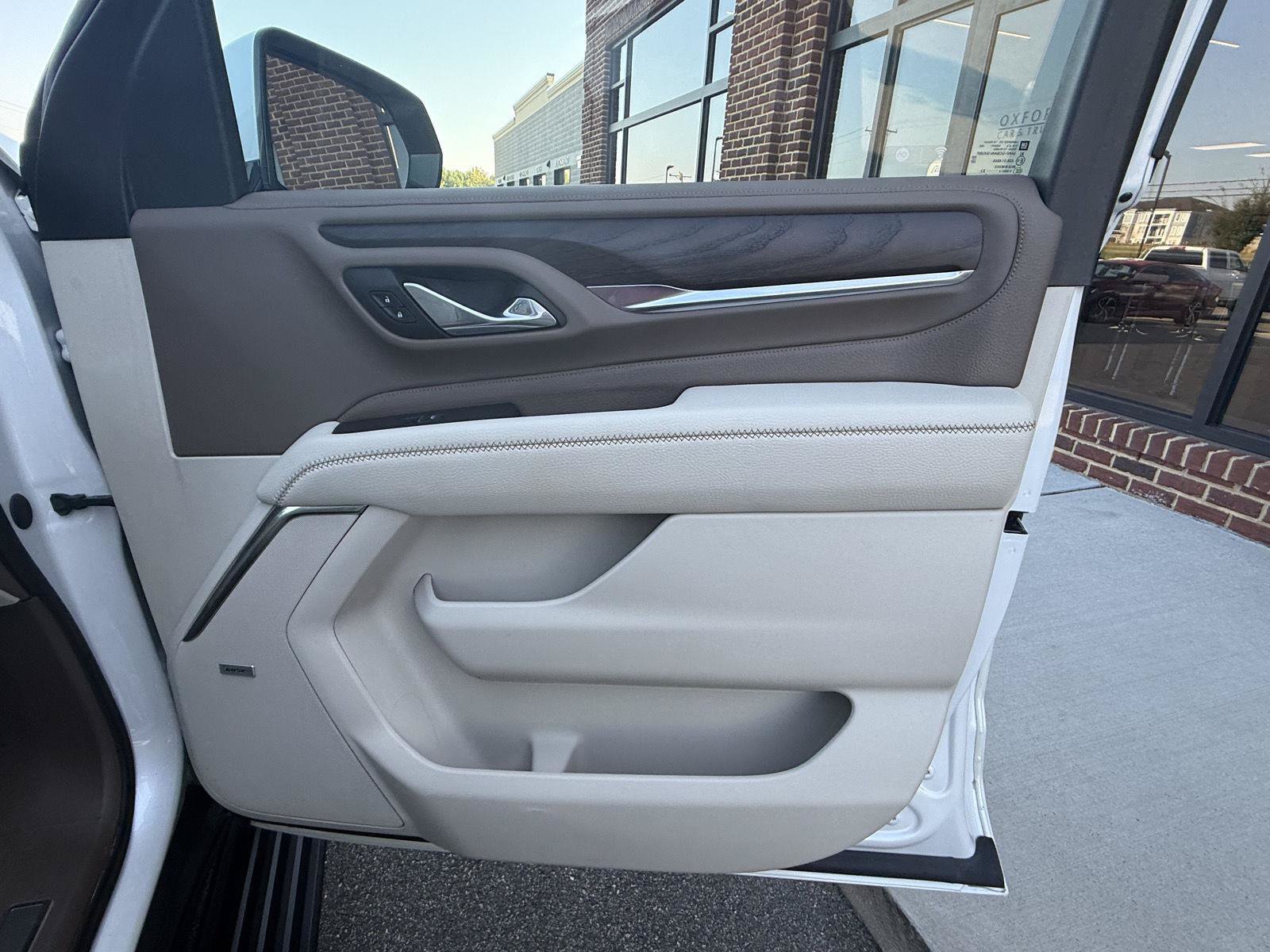 Used 2023 GMC Yukon XL Denali AWD/4WD image 23