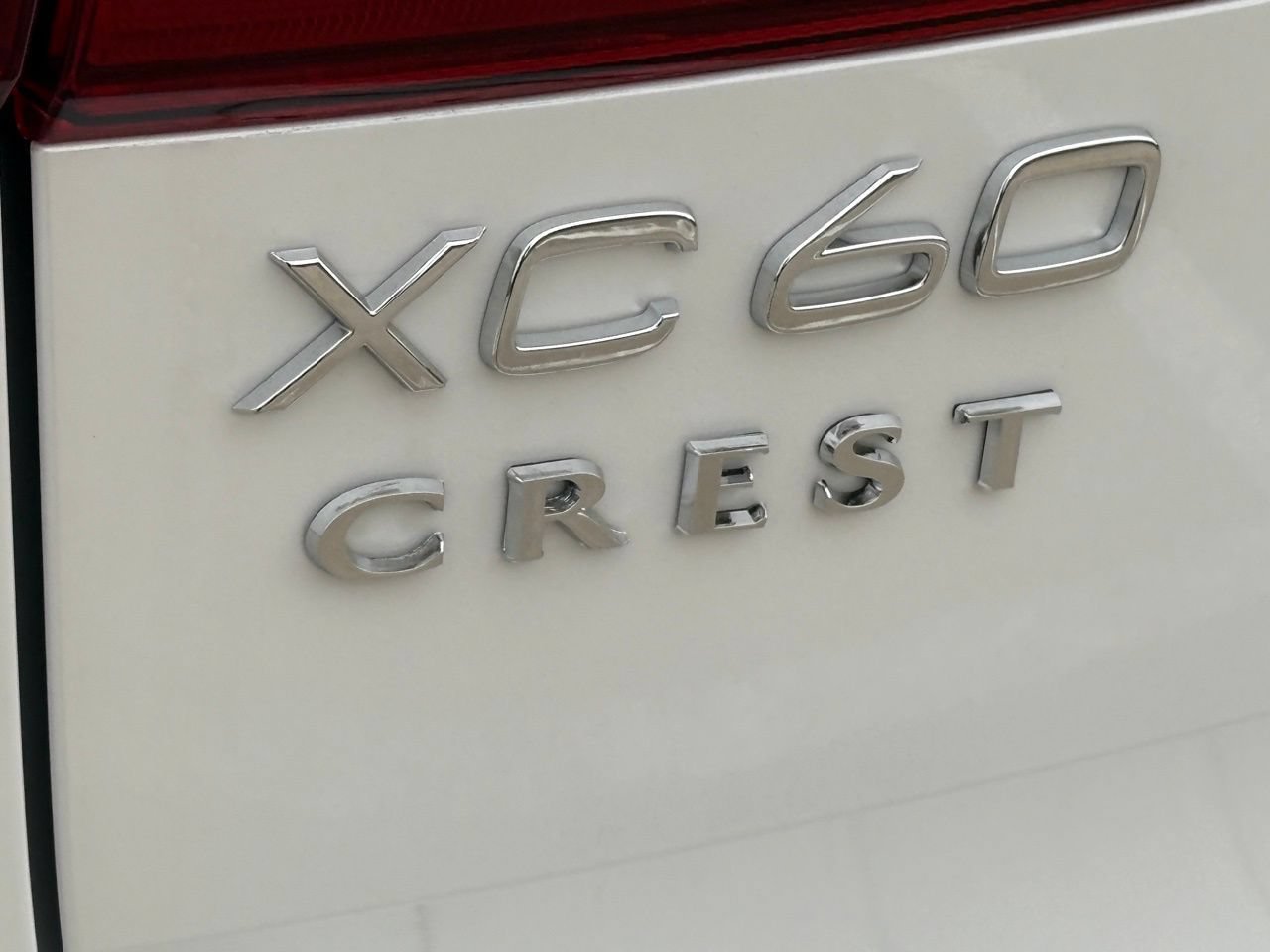 New 2026 Volvo XC60 B5 Plus w/ Protection Package Premier AWD/4WD image 7