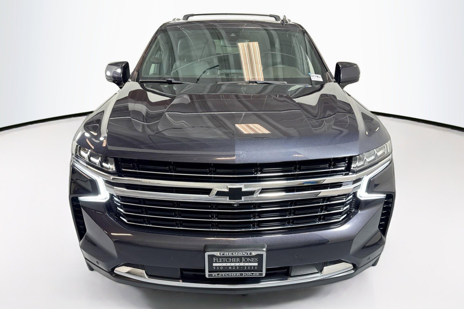 Used 2022 Chevrolet Suburban LT w/ Luxury Package image 2