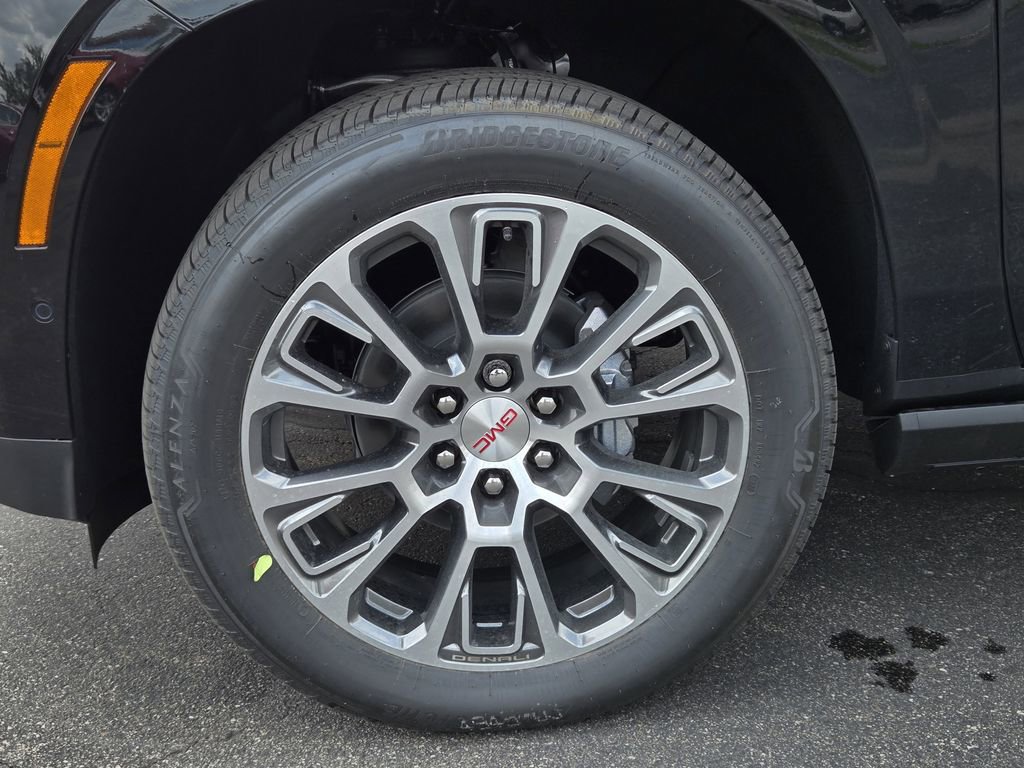 New 2026 GMC Yukon XL Denali w/ Denali Reserve Package AWD/4WD image 7