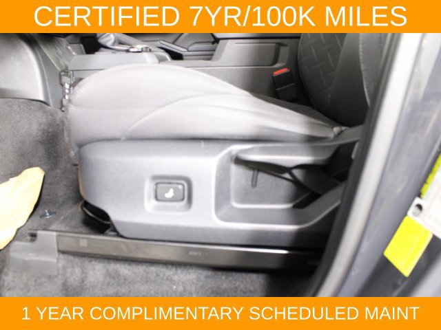 Used 2024 Toyota Tacoma SR AWD/4WD image 15