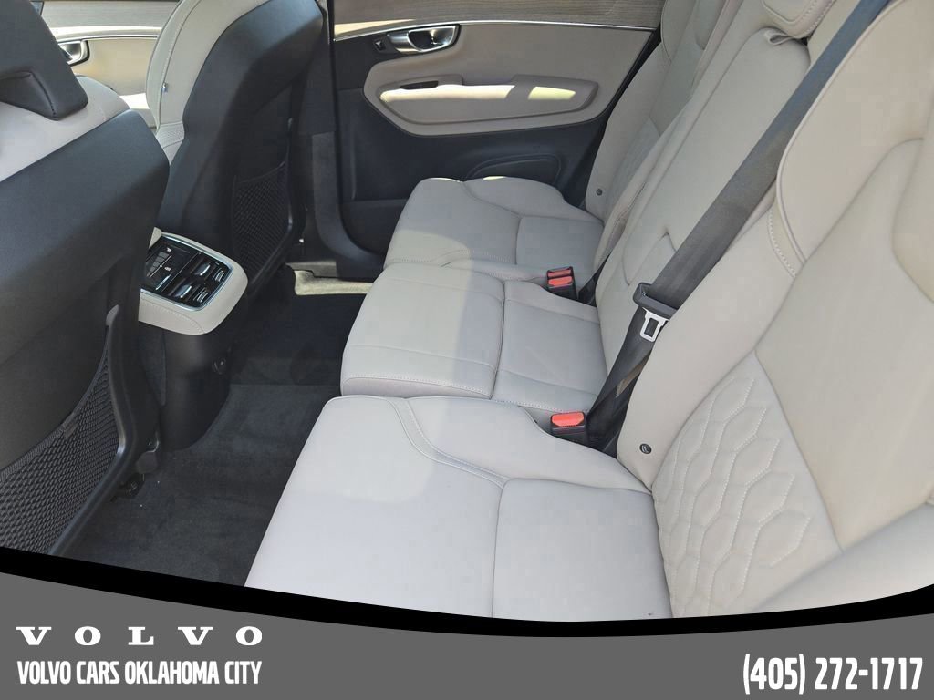 Used 2026 Volvo XC90 B6 Plus w/ Protection Package Premier image 32
