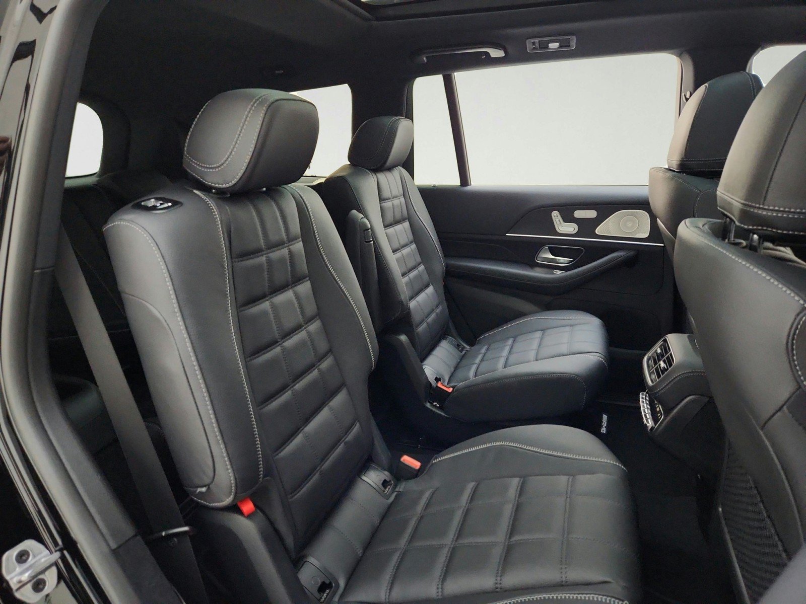 New 2027 Mercedes-Benz GLS 450 4MATIC image 29