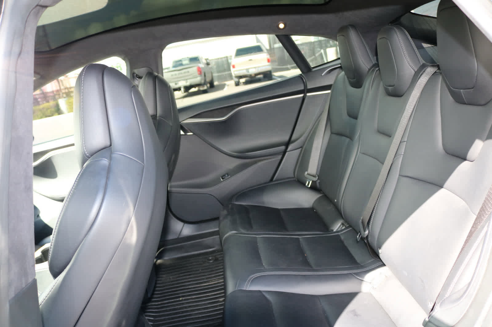 Used 2020 Tesla Model S Long Range Plus AWD/4WD image 27