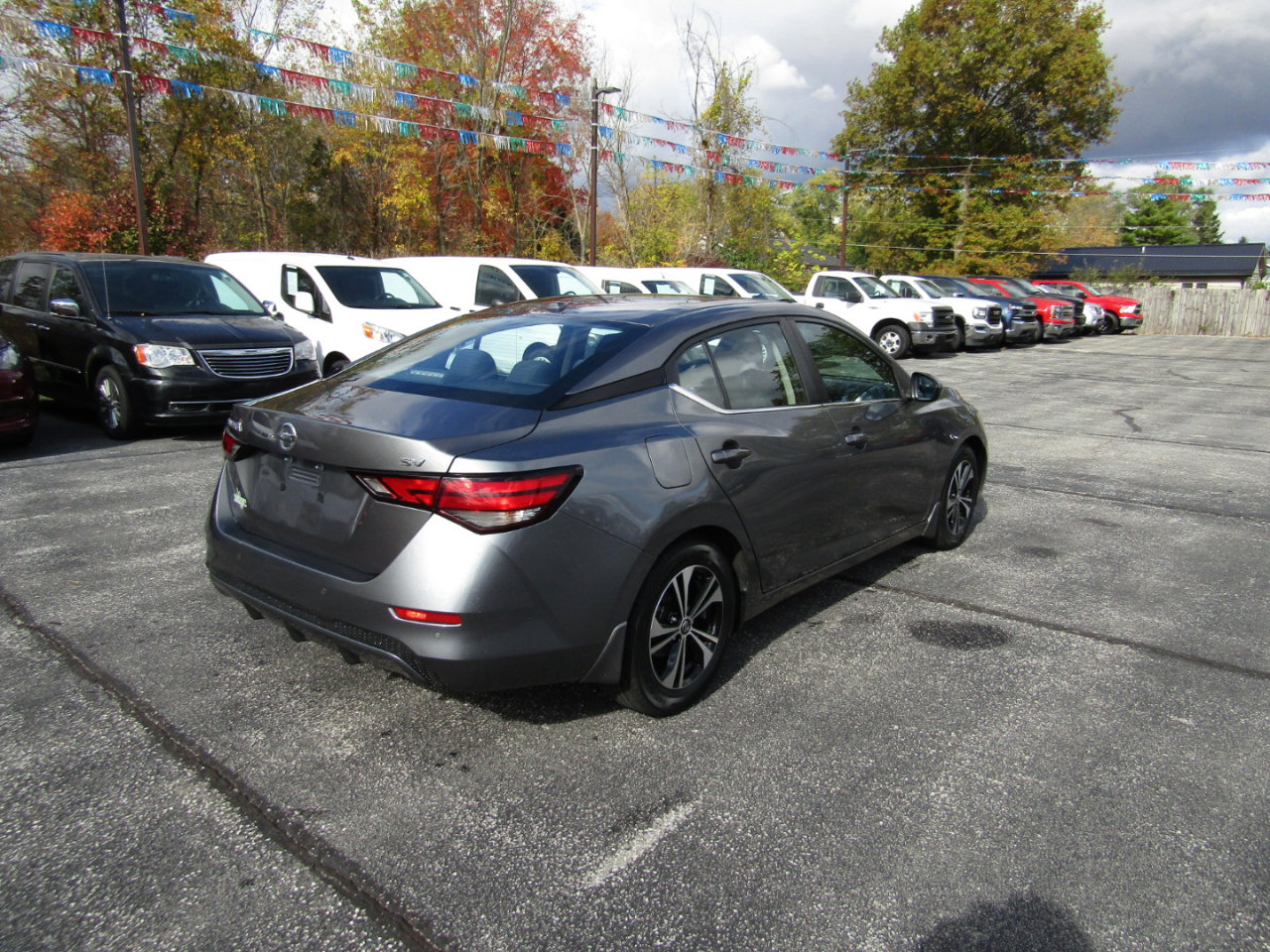 Used 2022 Nissan Sentra SV w/ Trunk Package image 7