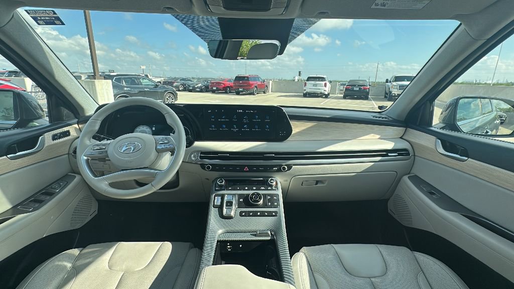 Used 2024 Hyundai Palisade Limited image 22